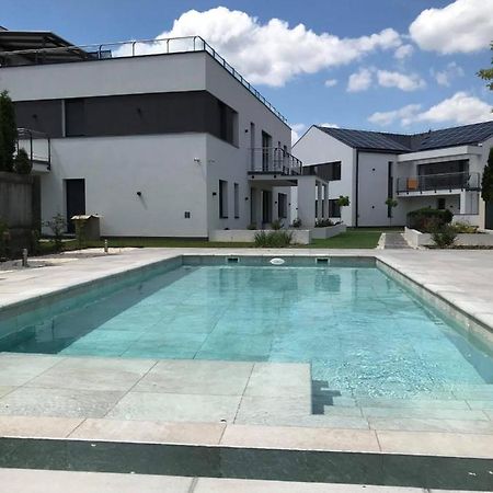 Oasis Residence Hajduszoboszlo Luaran gambar