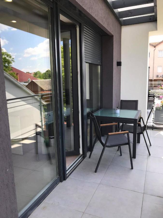 Oasis Residence Hajduszoboszlo Luaran gambar